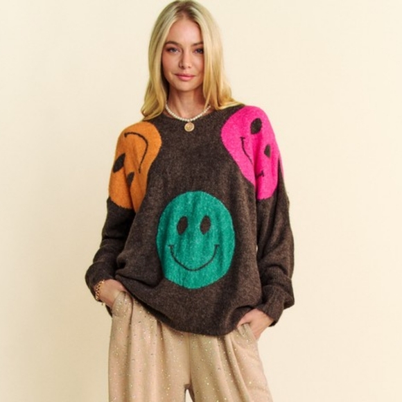 DAVI & DANI Knit Smiley Face Contrast Long Sleeve Oversized Pullover Sweater Top - Picture 12 of 16